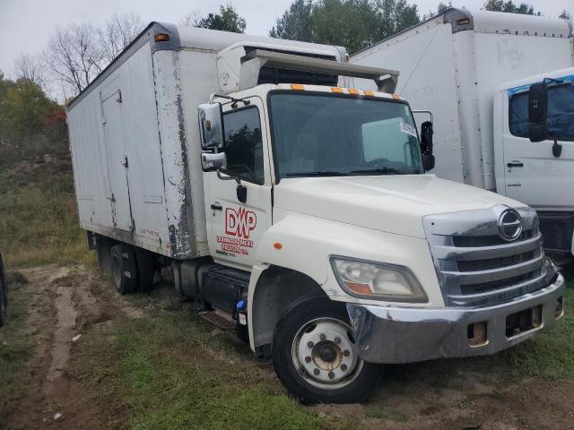 Global Auto Auctions: 2013 HINO 198/258/26