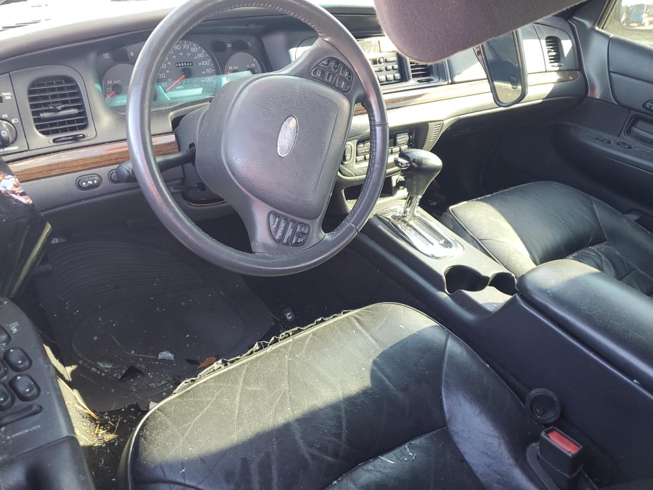 Lot #3292411295 2002 FORD CROWN VICT