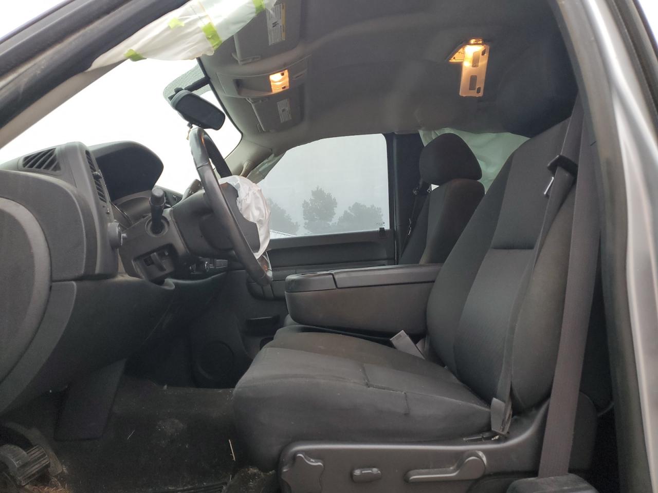 CHEVROLET SILVERADO C1500 LT