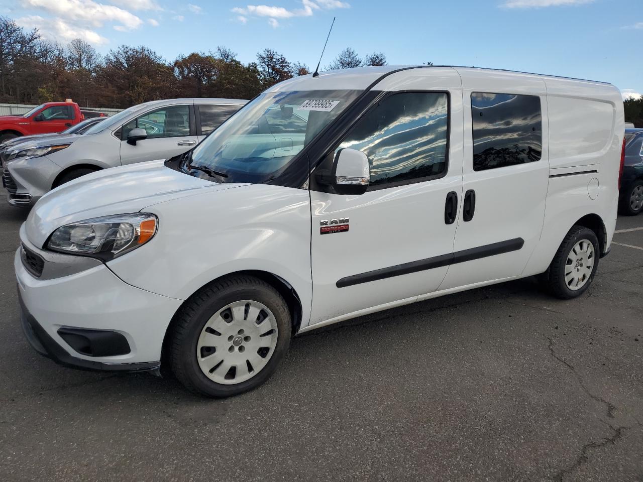 RAM PROMASTER SLT