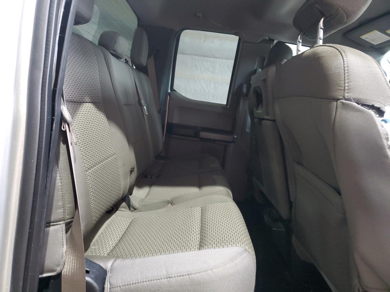 FORD F-150 SUPER CAB