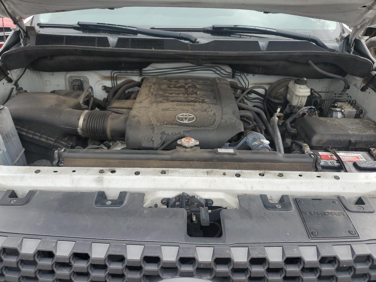 TOYOTA TUNDRA CREWMAX SR5