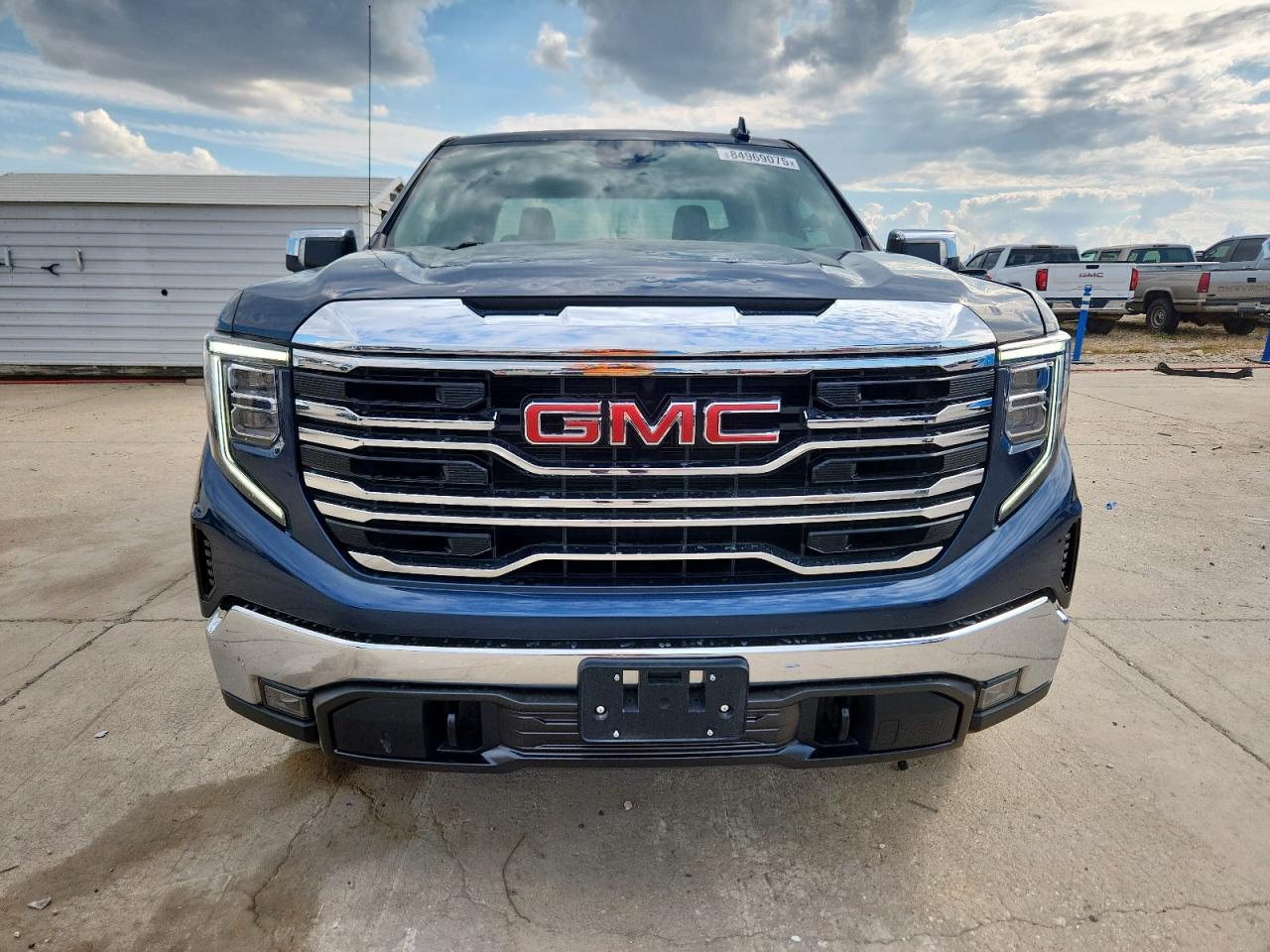 GMC SIERRA C1500 SLT