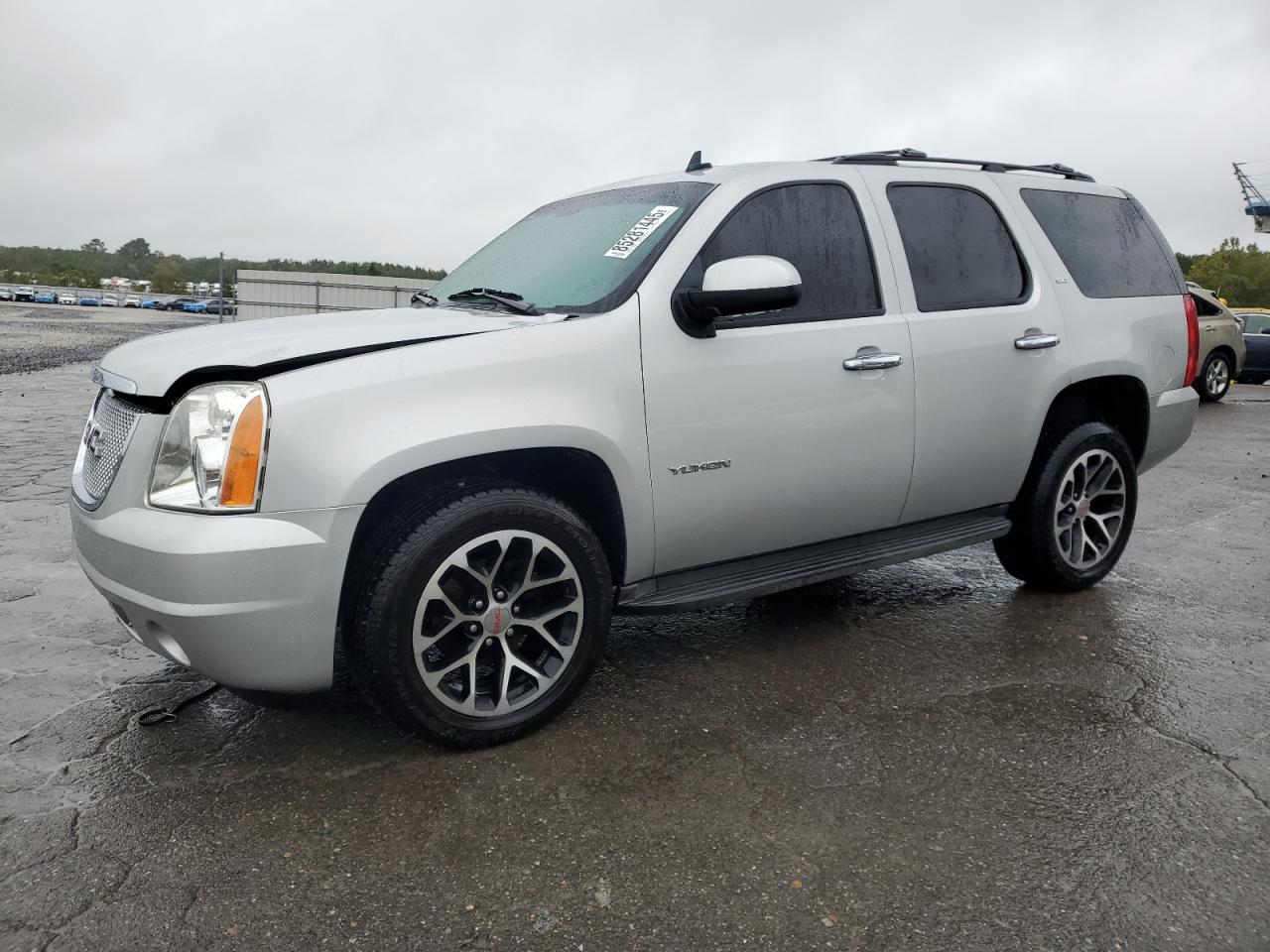 GMC YUKON SLT