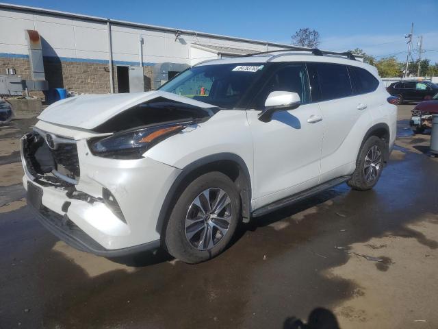2022 TOYOTA HIGHLANDER - 5TDGZRBH7NS583117