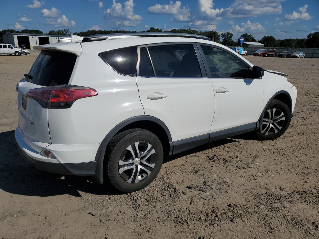 TOYOTA RAV4 LE