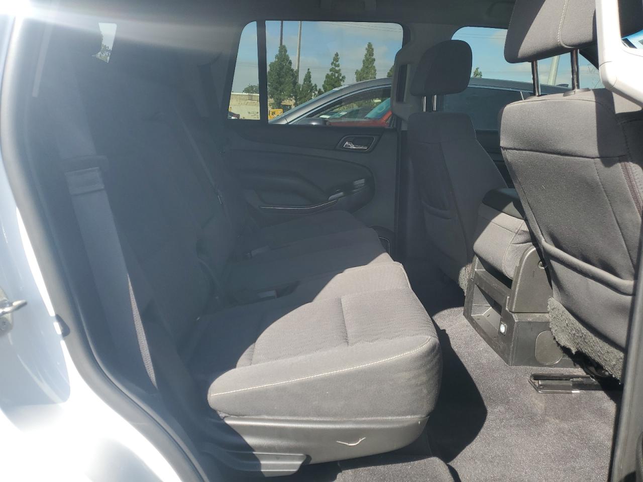 CHEVROLET TAHOE C1500 LS