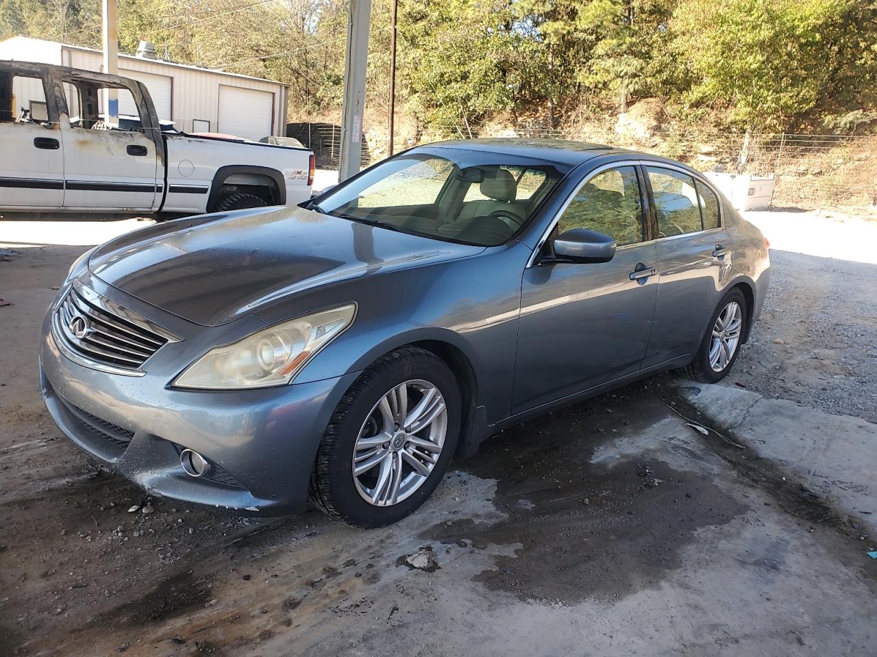 INFINITI G37 BASE