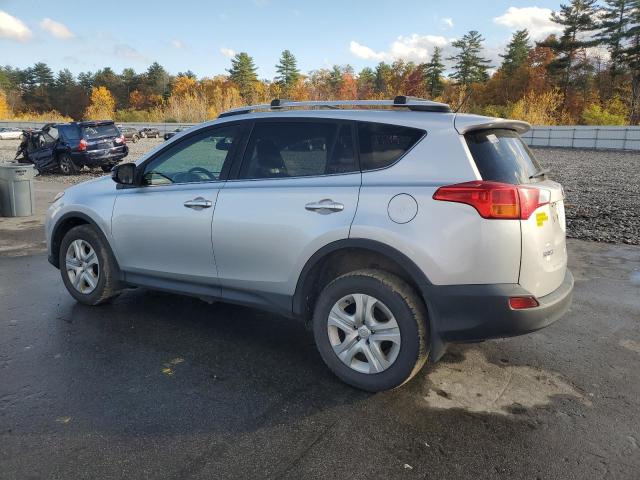 2015 TOYOTA RAV4 LE - JTMBFREV5FD144385