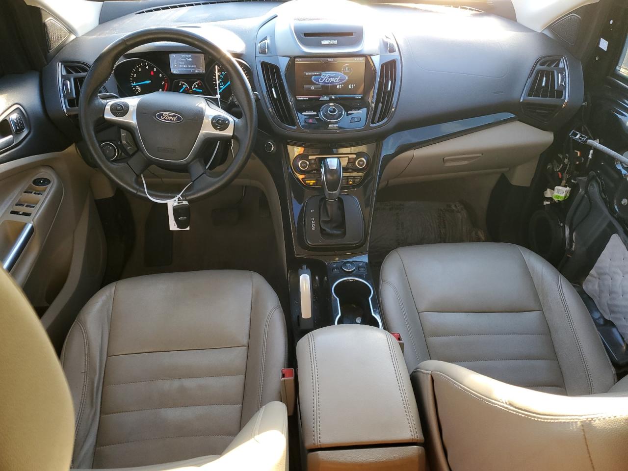 FORD ESCAPE TITANIUM