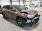 Lot #3301667622 2019 TOYOTA HIGHLANDER