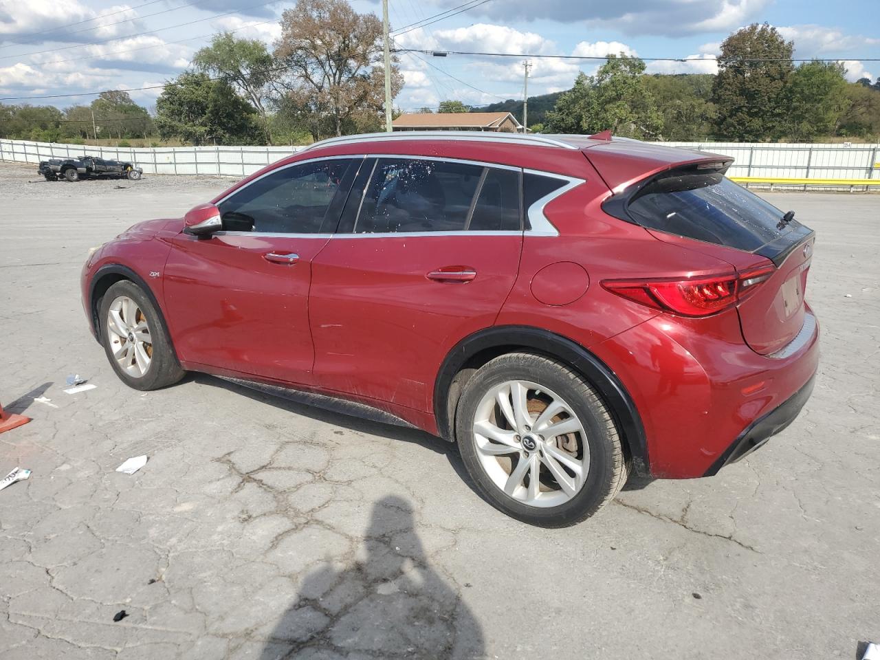 INFINITI QX30 BASE