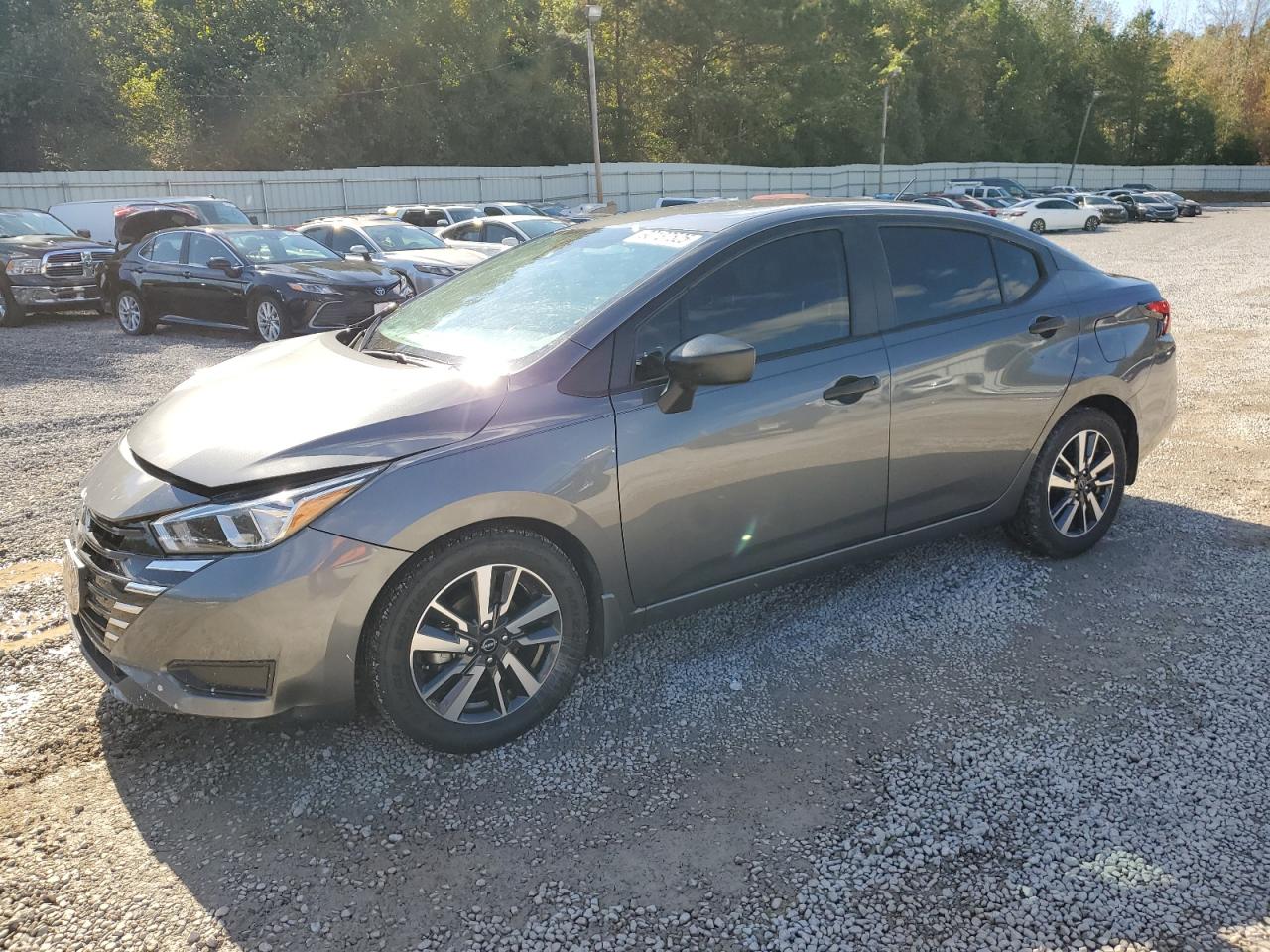 NISSAN VERSA S