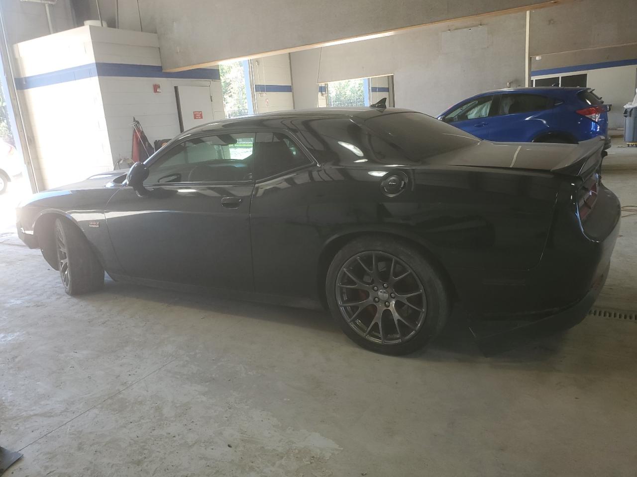 DODGE CHALLENGER SRT 392