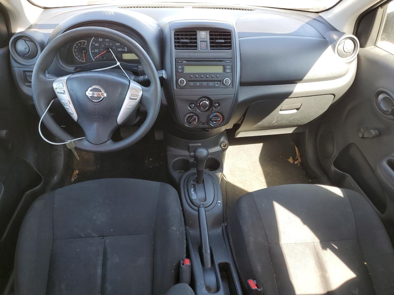NISSAN VERSA S