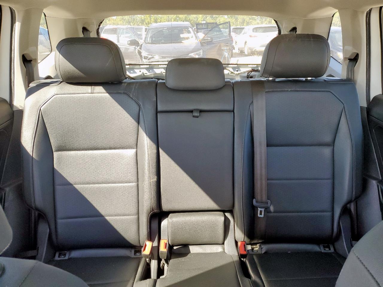 VOLKSWAGEN TIGUAN SE