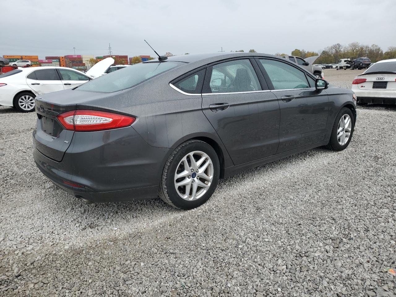FORD FUSION SE