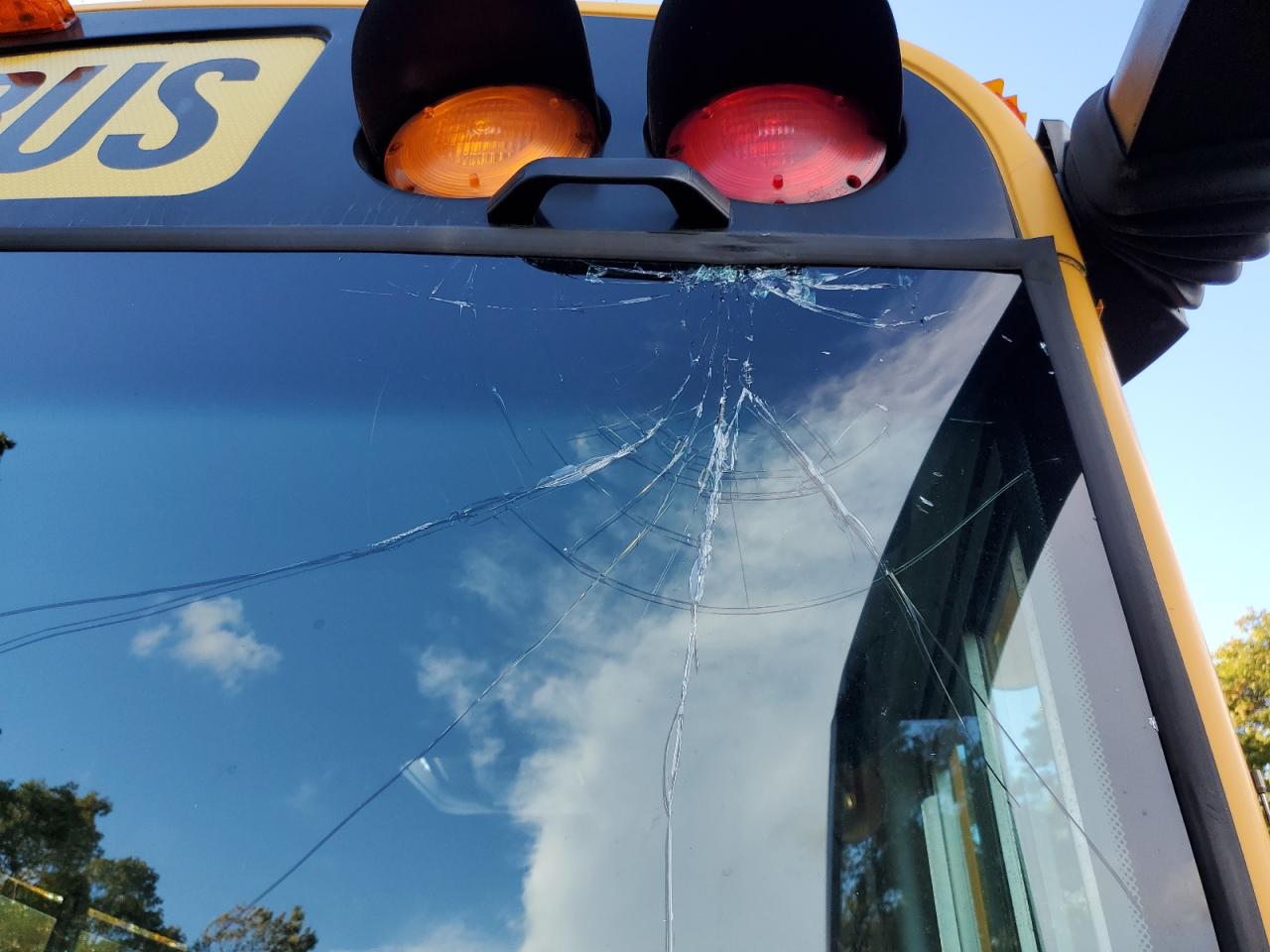 Lot #3268971007 2012 THOMAS SAF-T-LINER HDX