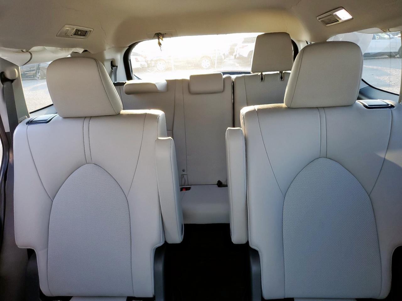 TOYOTA HIGHLANDER XLE