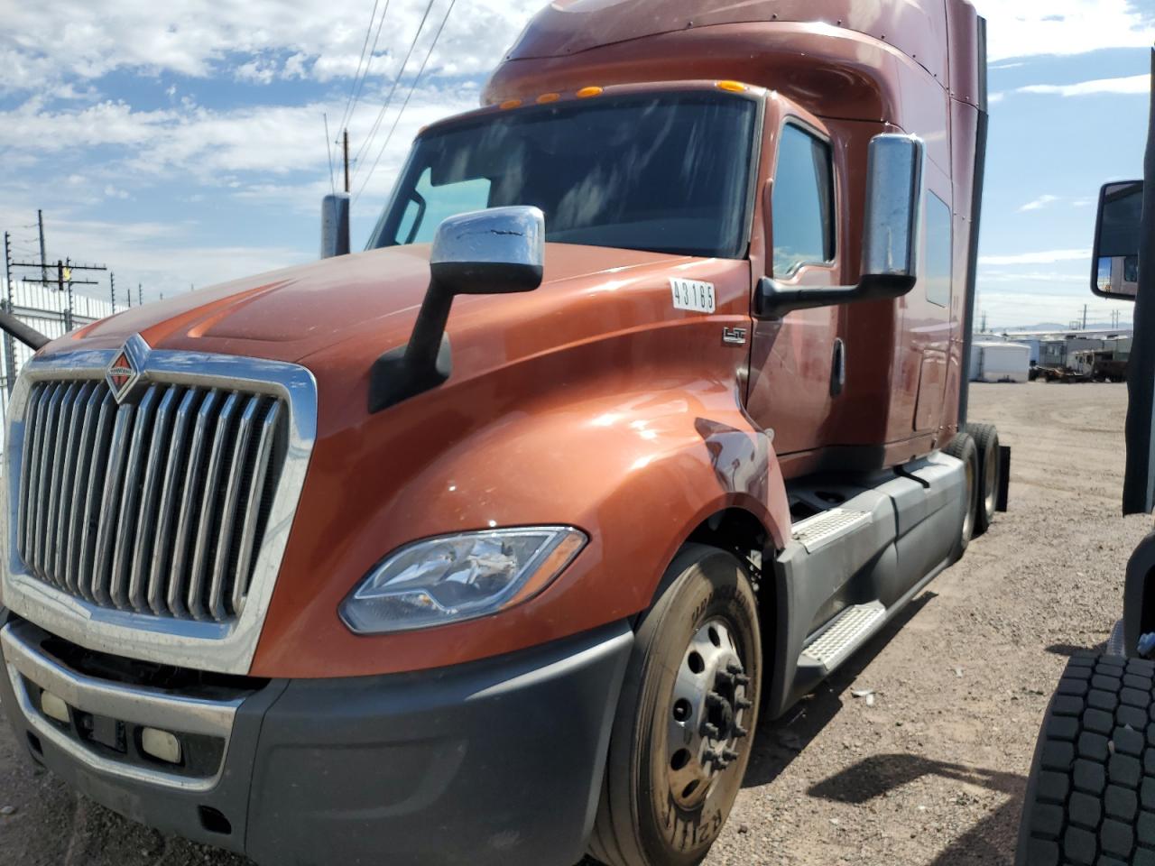 Lot #3281568385 2018 INTERNATIONAL LT625