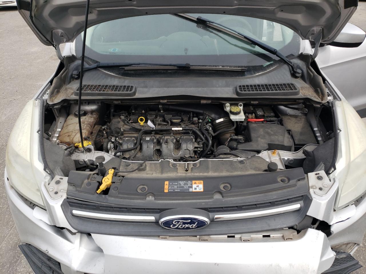 FORD ESCAPE SE
