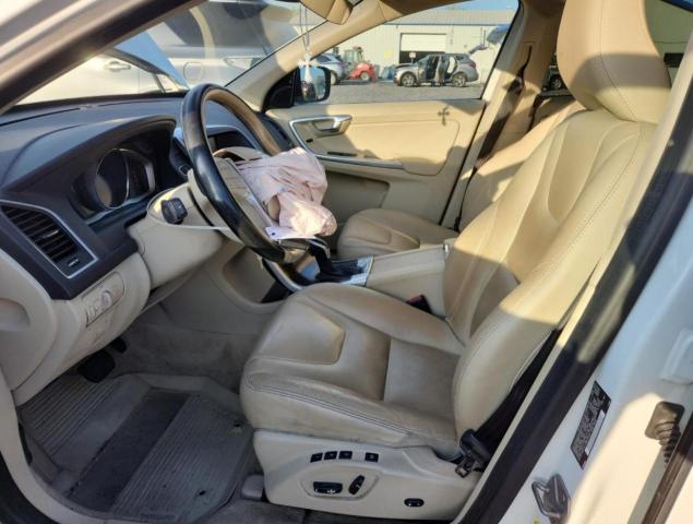 2016 VOLVO XC60 T6 PREMIER YV4902RK6G2785630