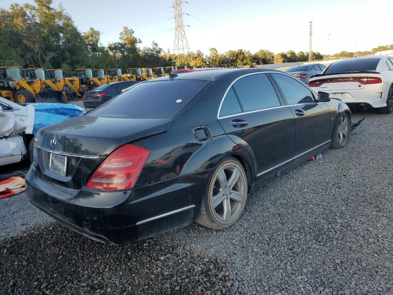 MERCEDES-BENZ S-CLASS 550