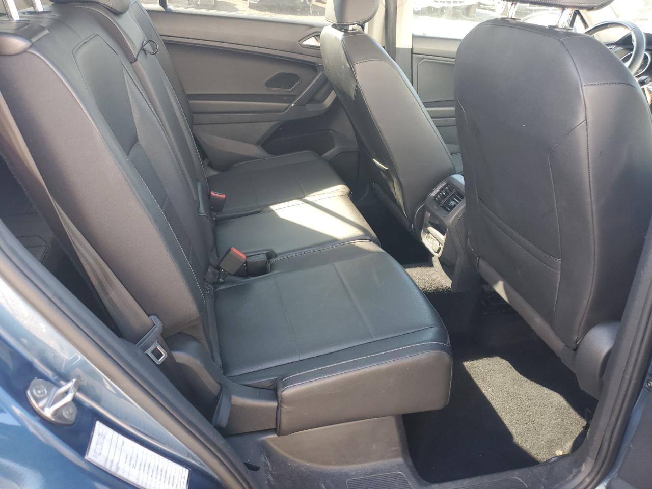 VOLKSWAGEN TIGUAN SE