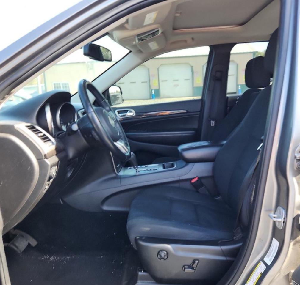 JEEP GRAND CHEROKEE LAREDO