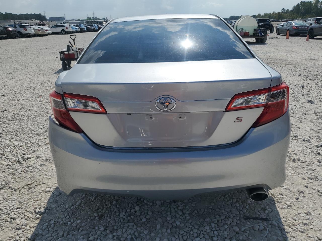 TOYOTA CAMRY L