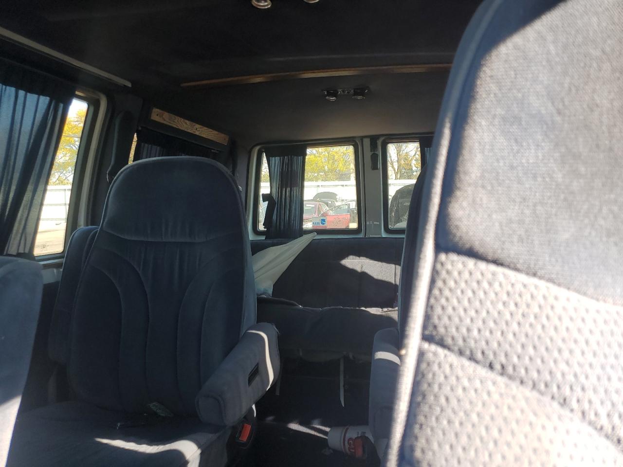 Lot #3302736018 1994 CHEVROLET ASTRO