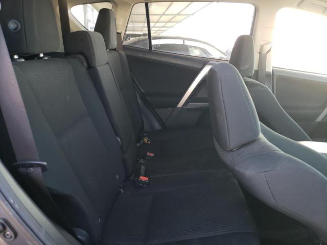 2018 TOYOTA RAV4 LE - JTMZFREV0JJ747902