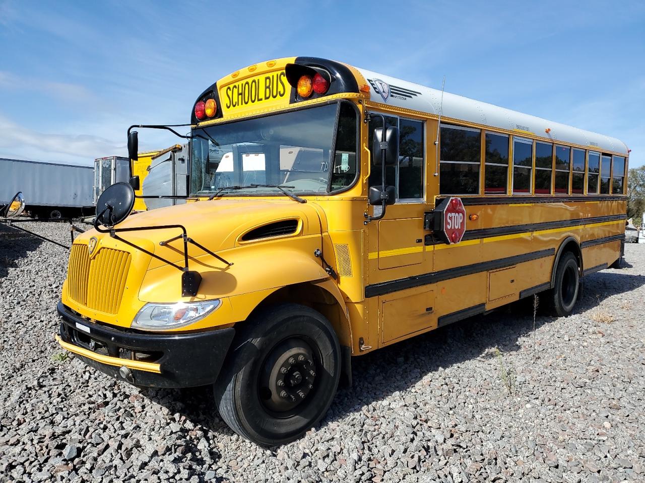 Lot #3265032887 2015 IC CORPORATION 3000 CE