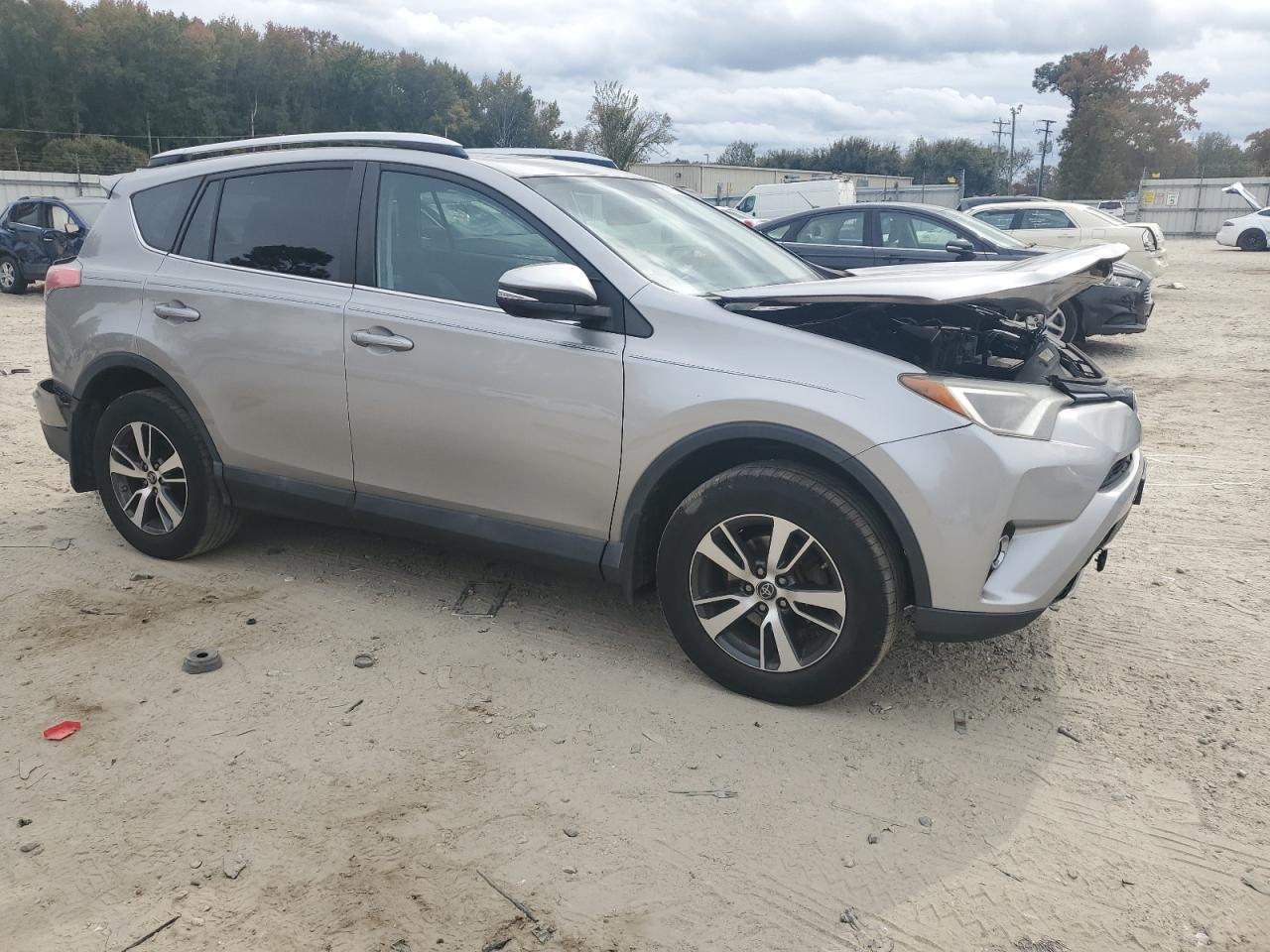 TOYOTA RAV4 XLE