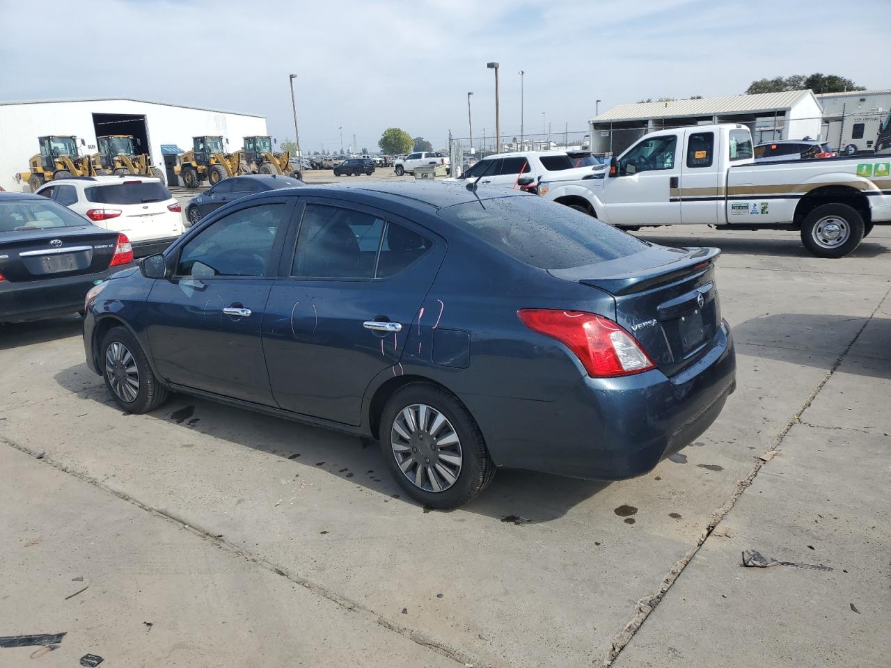 NISSAN VERSA S
