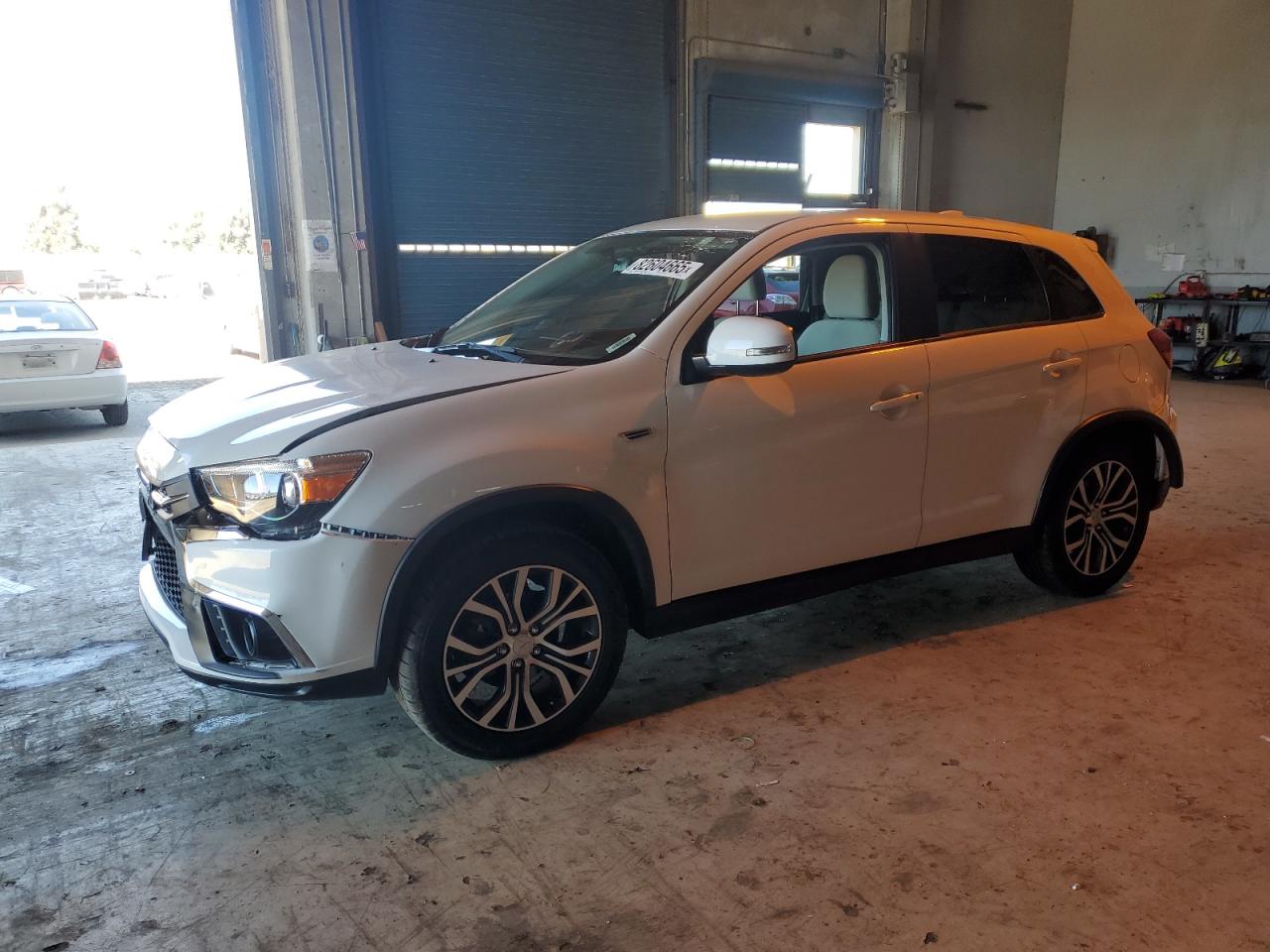 MITSUBISHI OUTLANDER ES