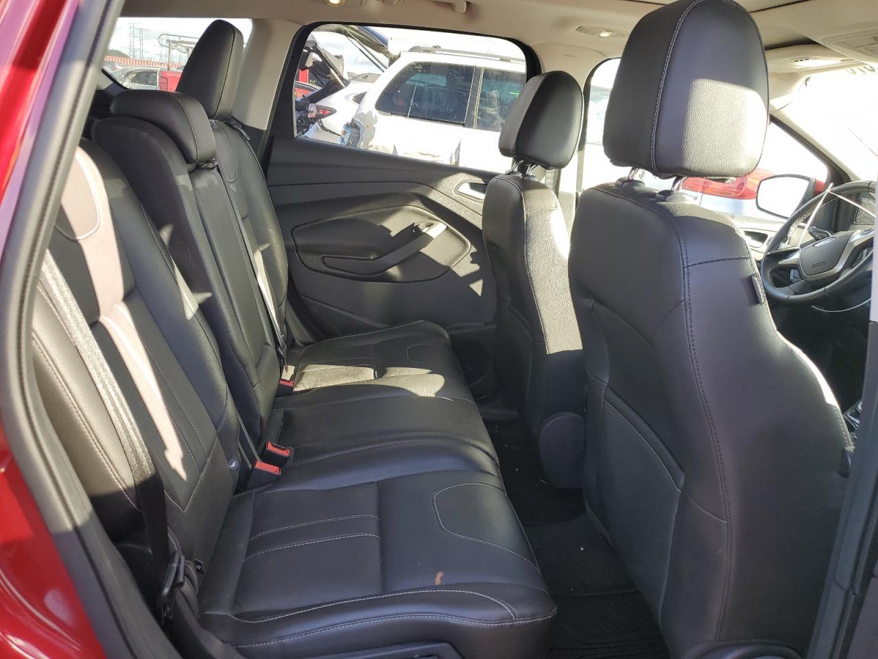 FORD ESCAPE TITANIUM