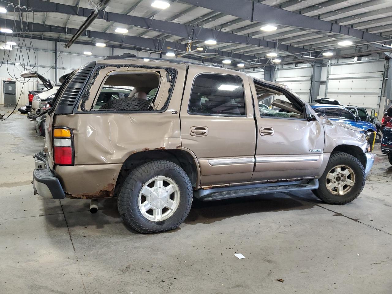 Lot #3286703283 2004 GMC YUKON