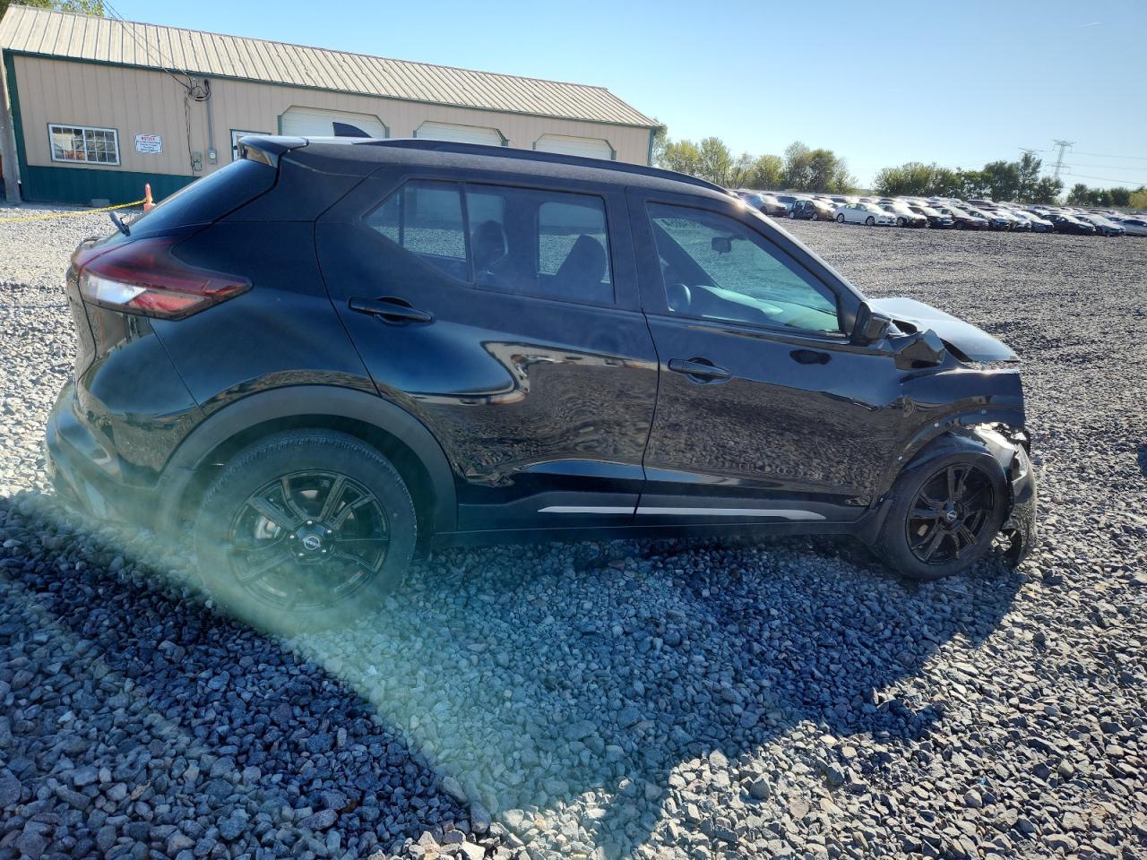 NISSAN KICKS SR