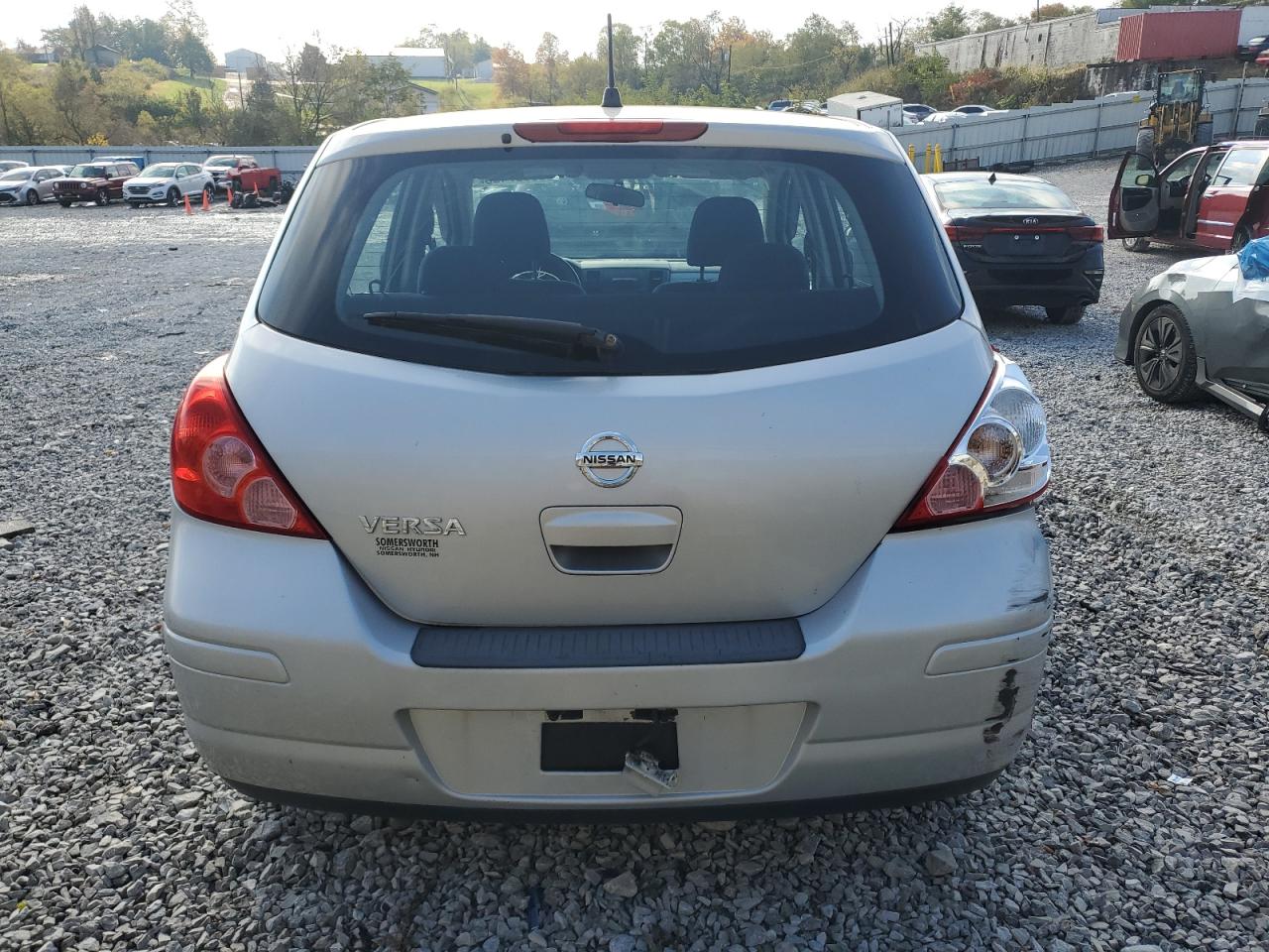 NISSAN VERSA S