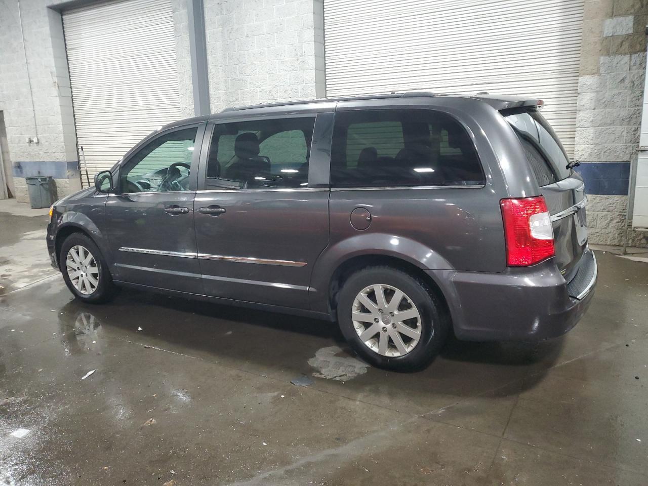 CHRYSLER TOWN & COUNTRY TOURING