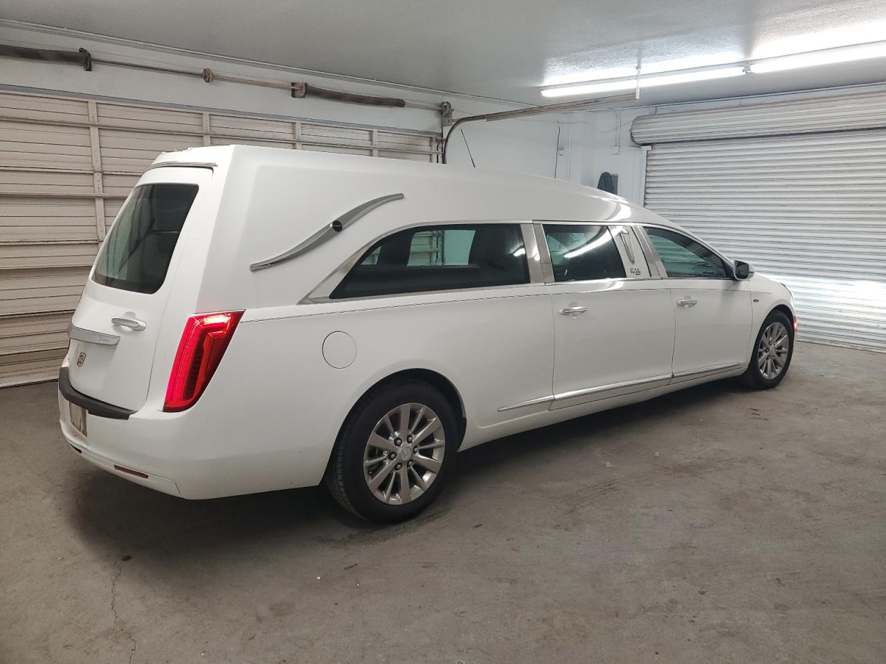 CADILLAC XTS FUNERAL COACH