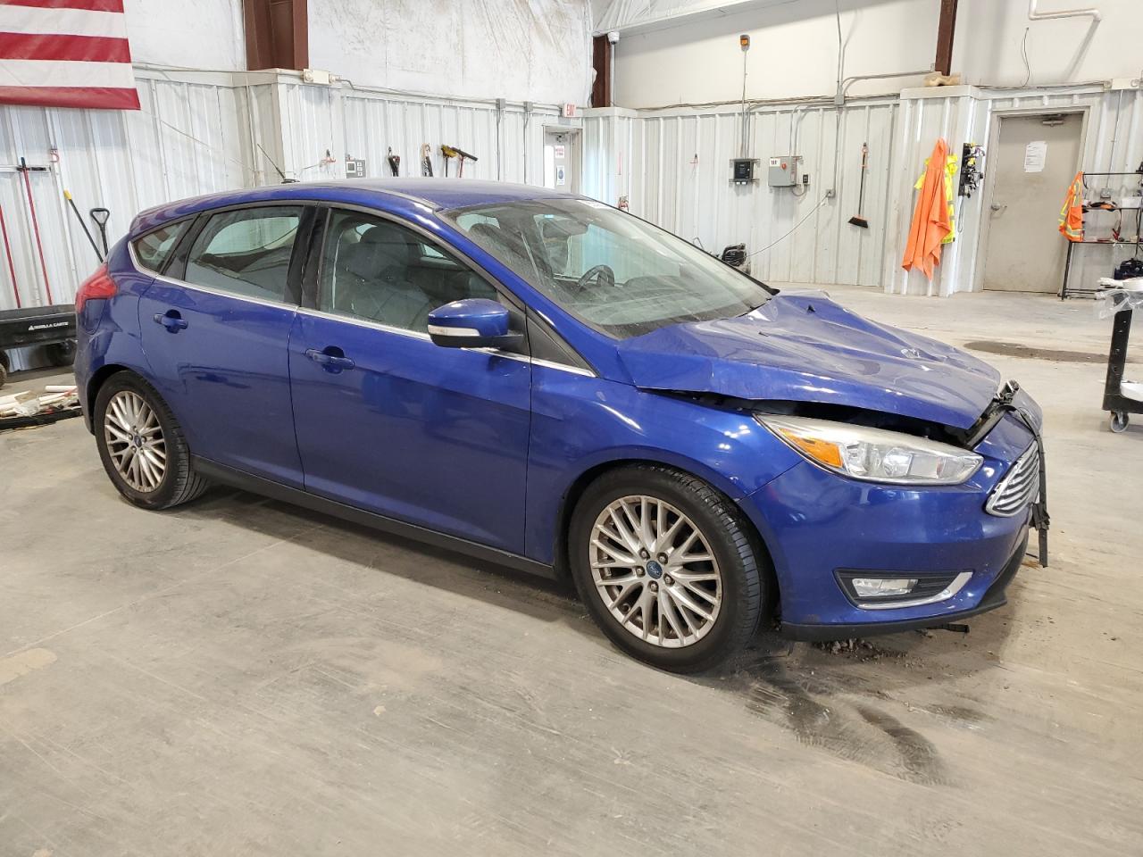 FORD FOCUS TITANIUM