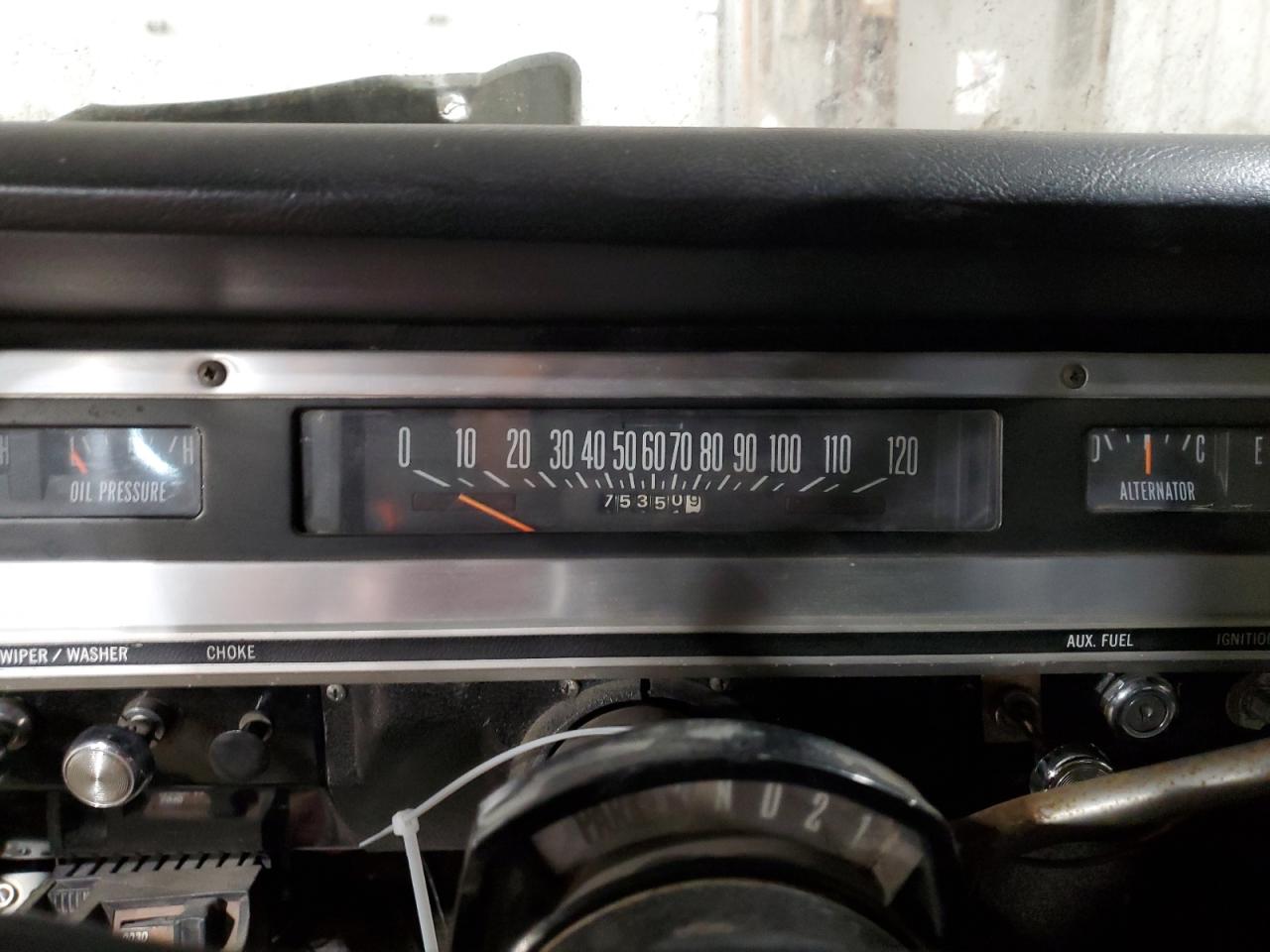 Lot #3261547205 1971 INTERNATIONAL TRVLALL