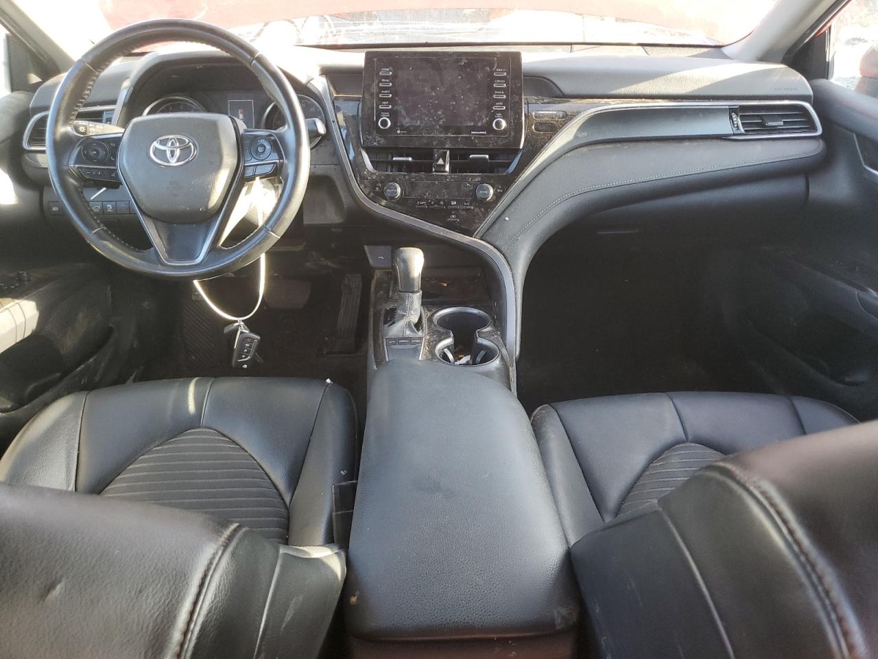 TOYOTA CAMRY SE NIGHT SHADE