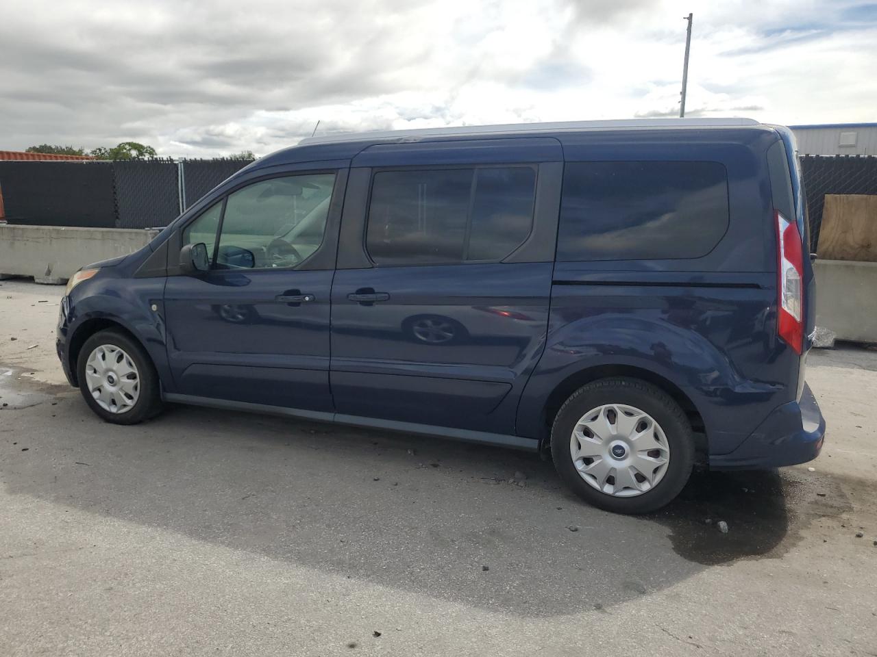 FORD TRANSIT CONNECT XLT