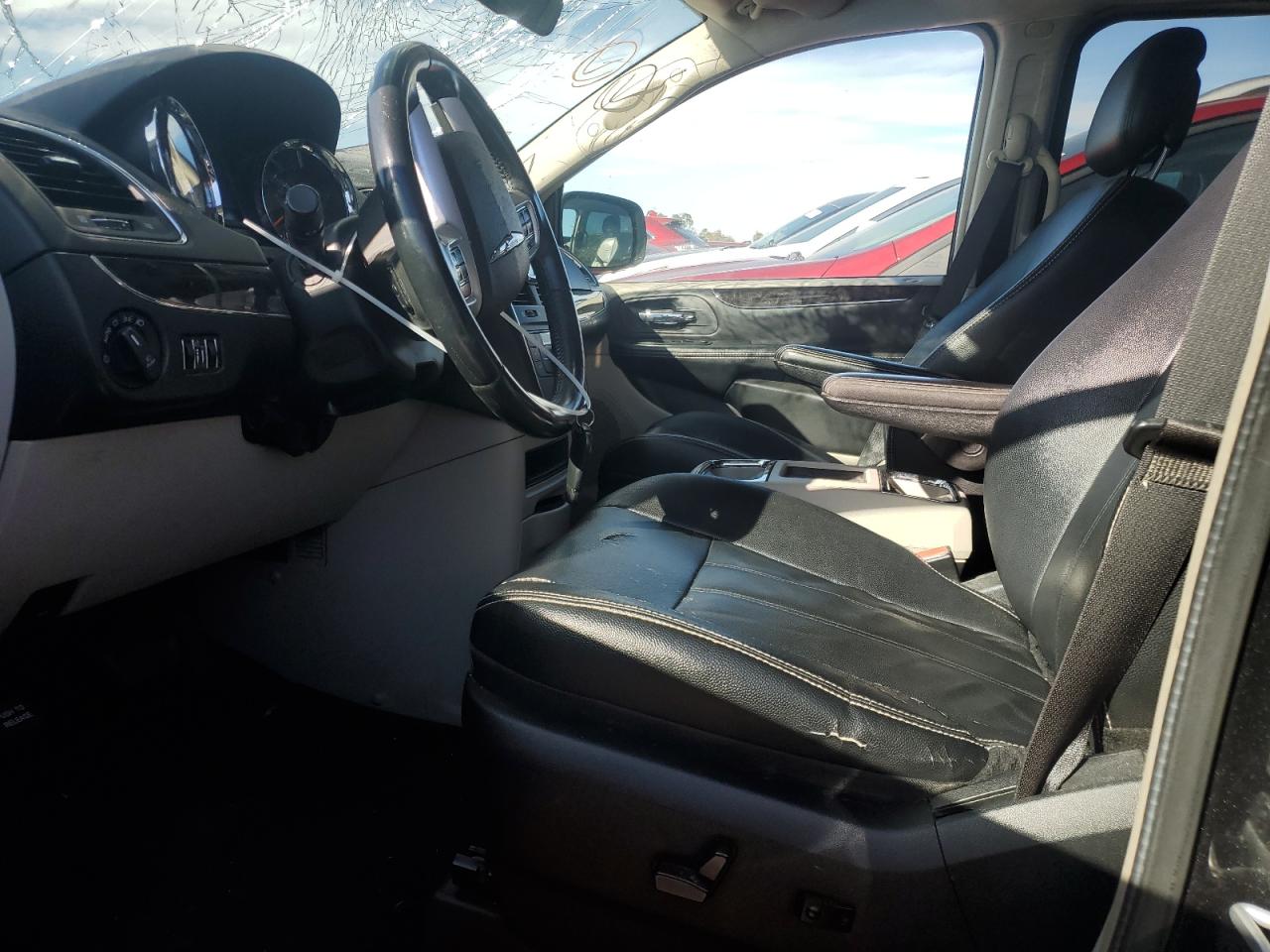 CHRYSLER TOWN & COUNTRY TOURING