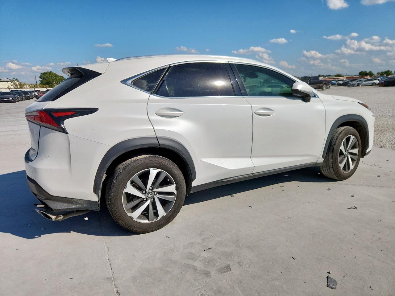 LEXUS NX 300 BASE