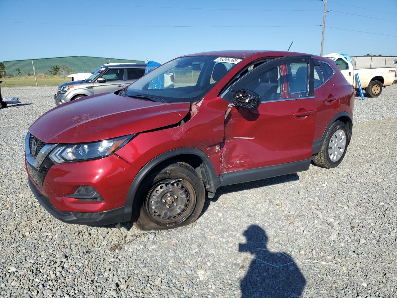 NISSAN ROGUE SPORT S