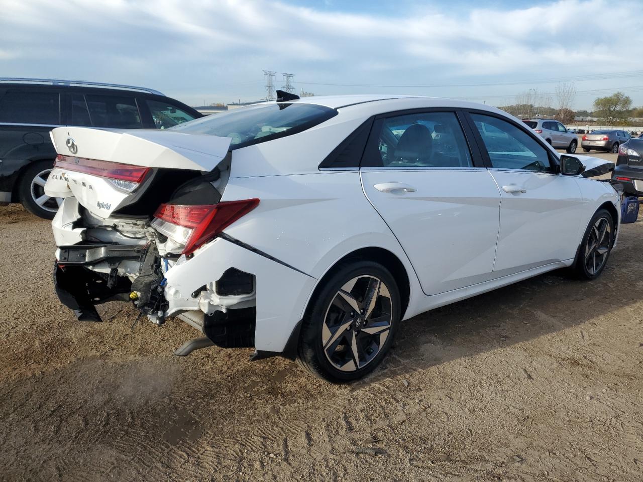 HYUNDAI ELANTRA LIMITED